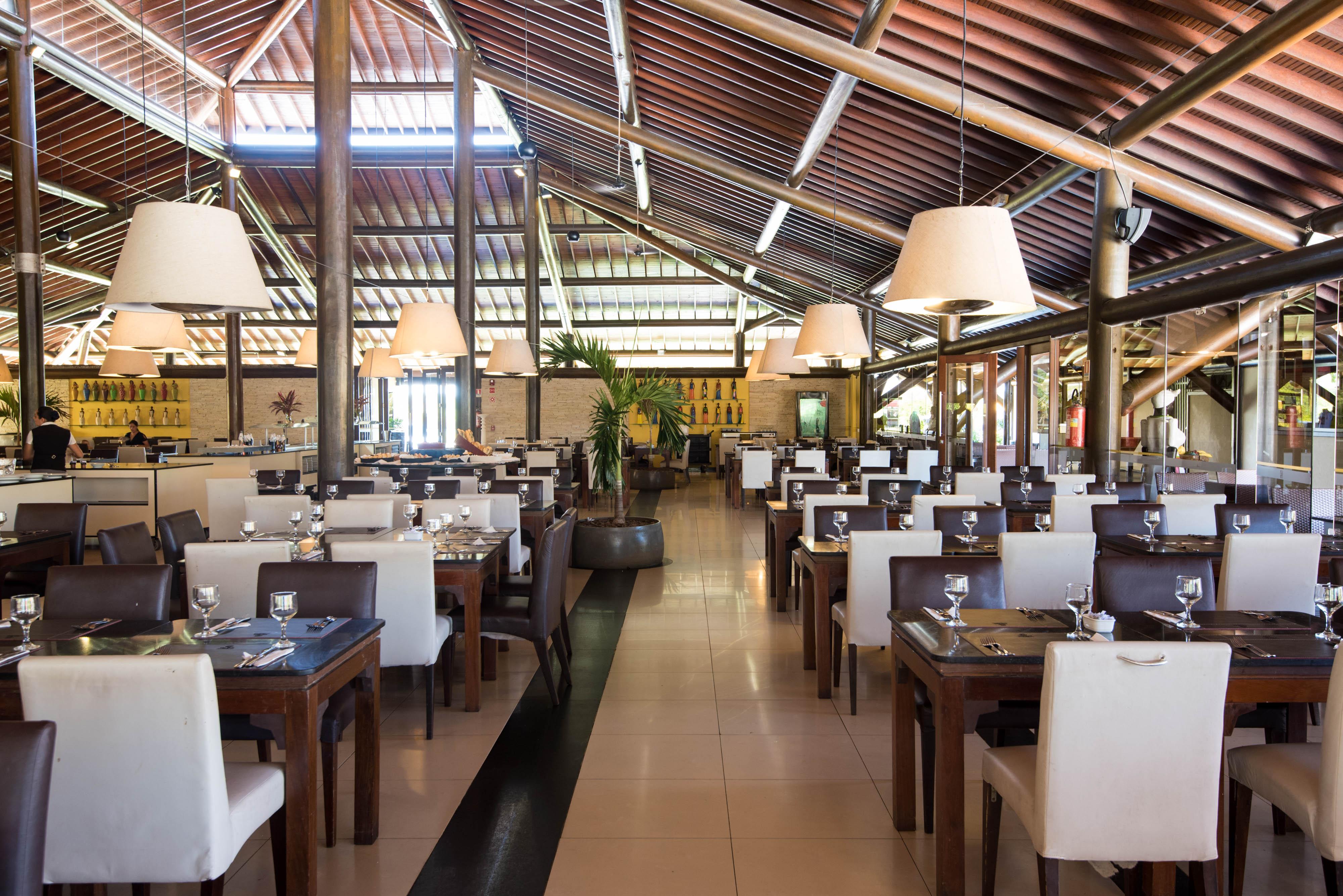 Vila Gale Resort Mares 과라주바 외부 사진 Restaurant in the hotel
