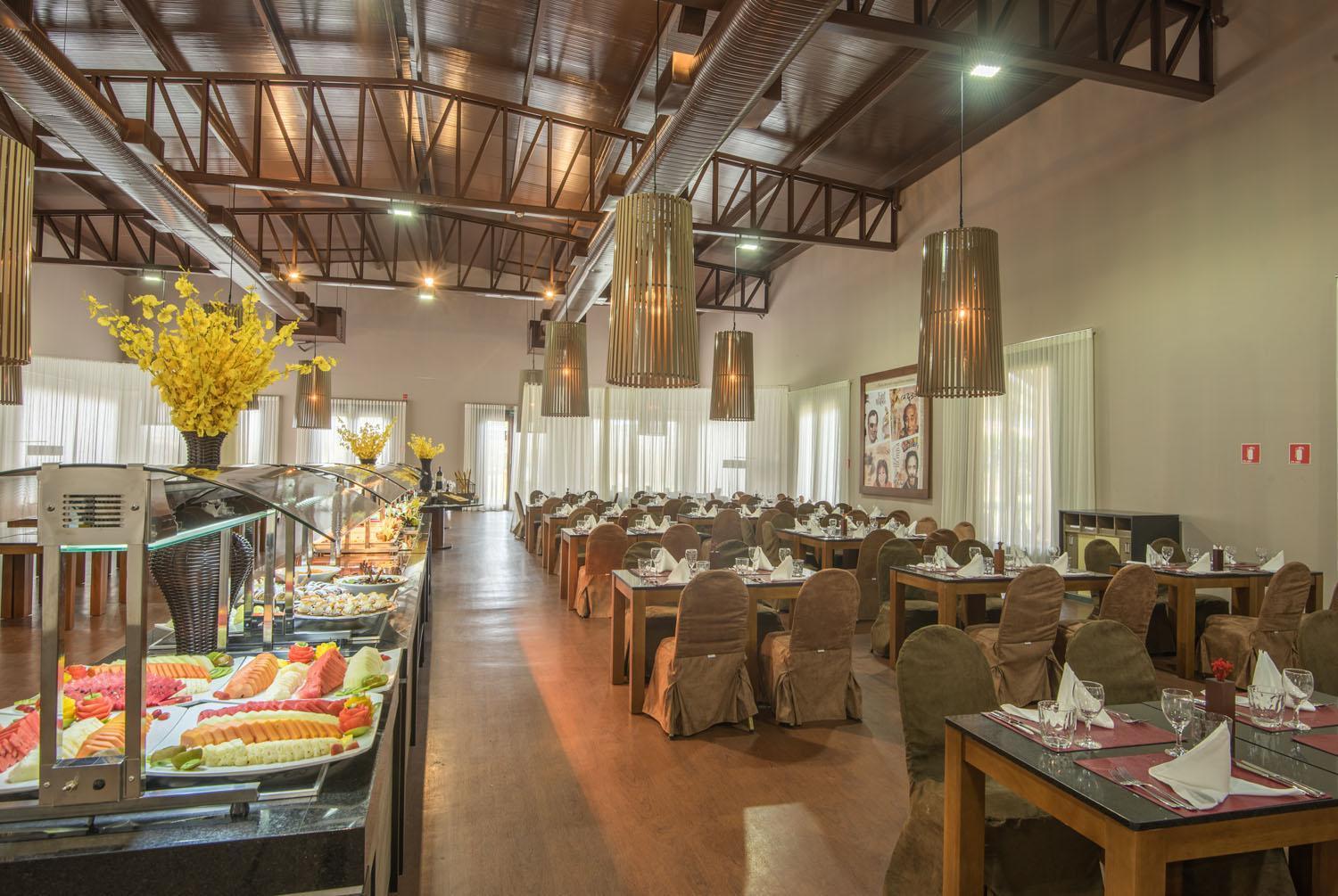 Vila Gale Resort Mares 과라주바 외부 사진 The restaurant at the hotel